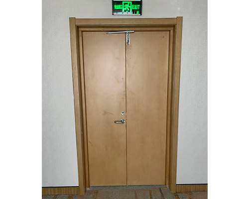 烤漆木質(zhì)防火門